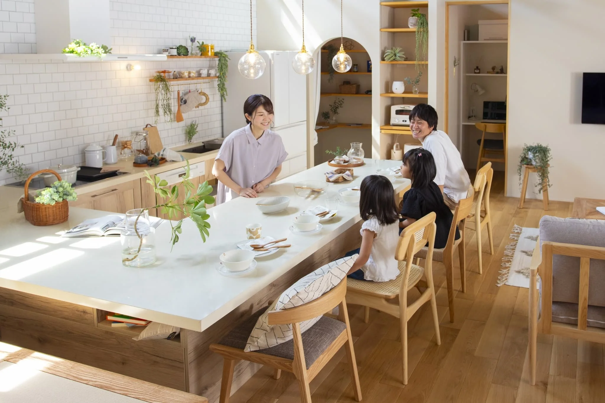 
ダイニングキッチンのおしゃれで使いやすいレイアウトとは？